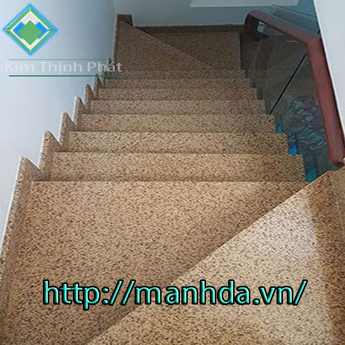 Cầu thang ốp đá marble6