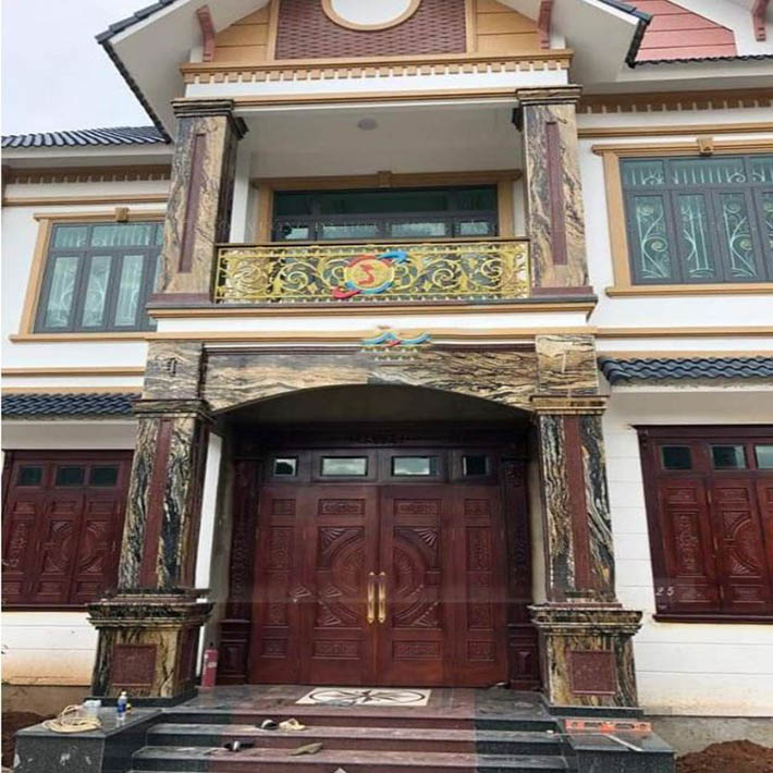 Trụ cổng ốp đá granite2